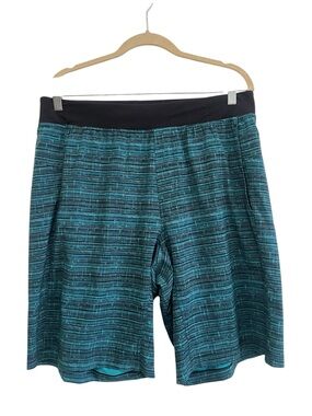 Lululemon Assert Turquoise Striped Athletic Shorts with Black Waistband Men’s XL